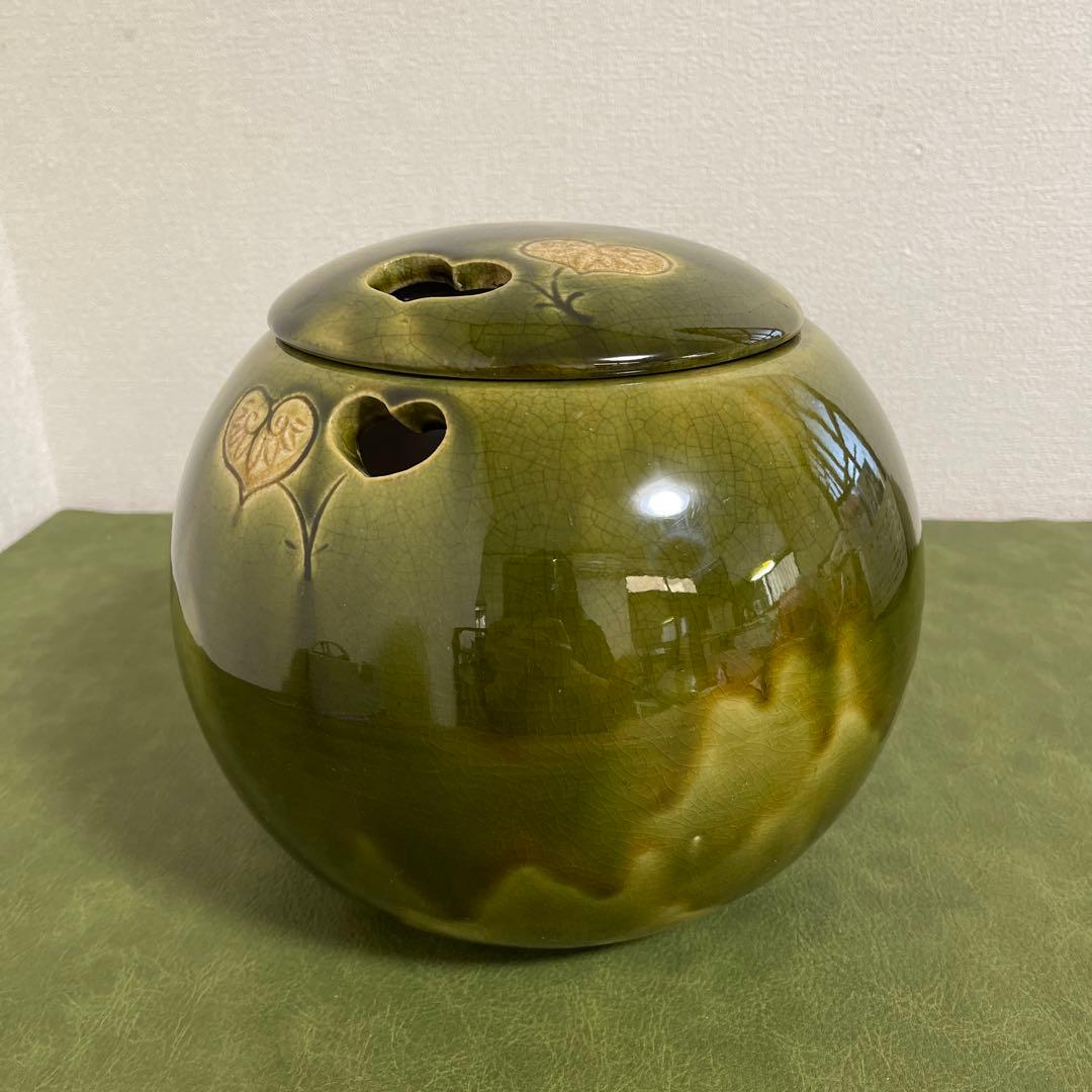 火鉢 織部　蓋付き　香炉　蚊取り線香入れ 花器 炭 灰 陶器 透かし インテリア