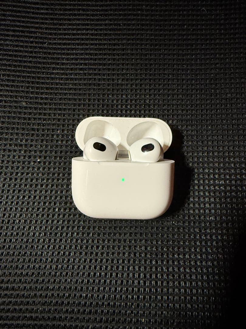 AirPods 第3世代 Lightning充電ケース付き