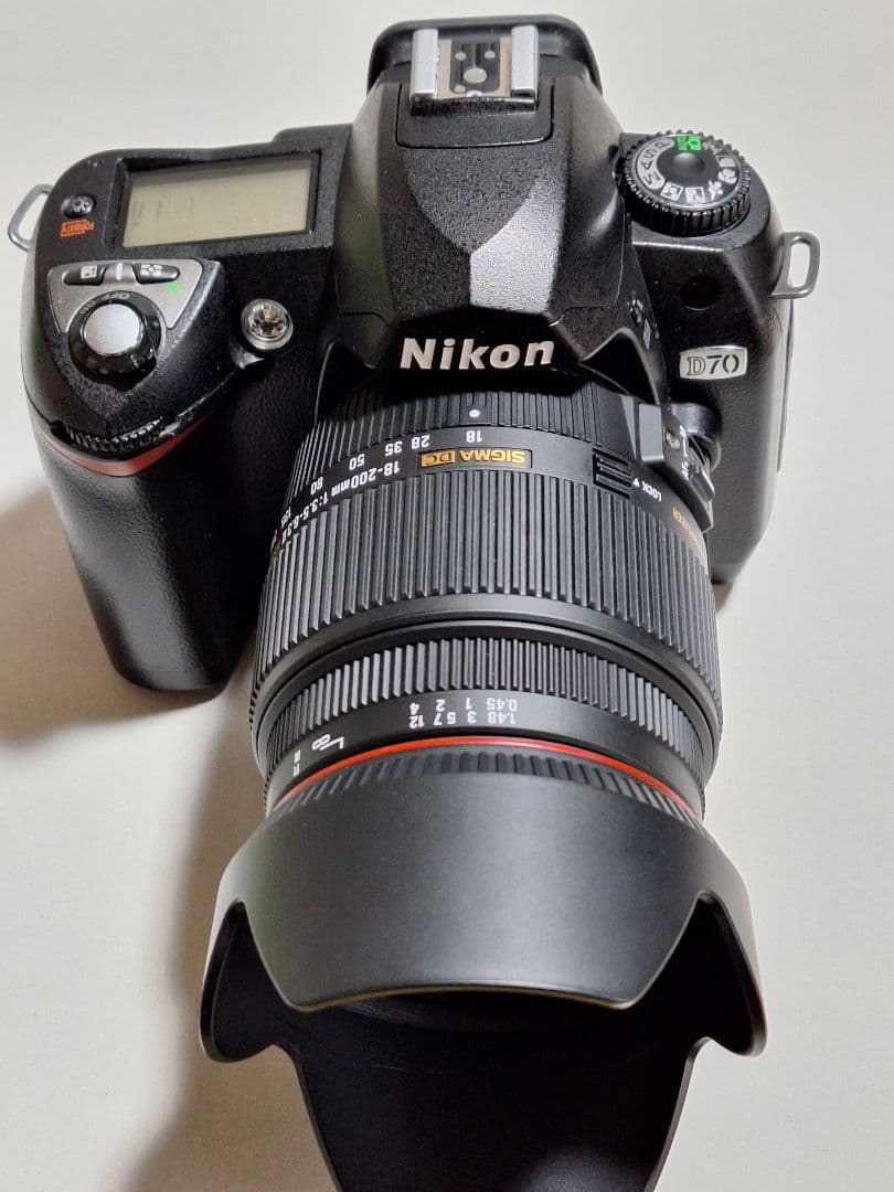 Nikon D70　SIGMA DC 18-200mm