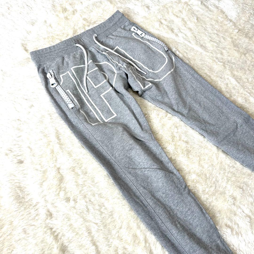 美品✨1PIU1UGUALE3 RELAX セットアップ　スウェット　大ロゴ