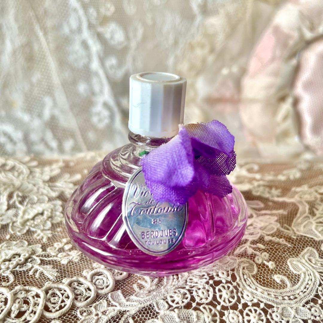 トゥルーズすみれのオードトワレ　ボックス&説明書付き　フランスアンティークスミレ