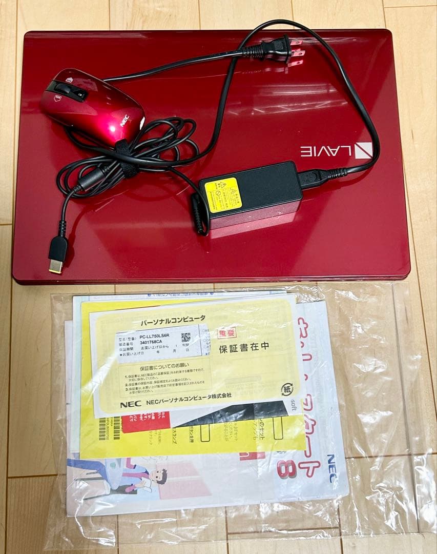 美品 NEC レッド Corei7 16GB 500GB SSD Office