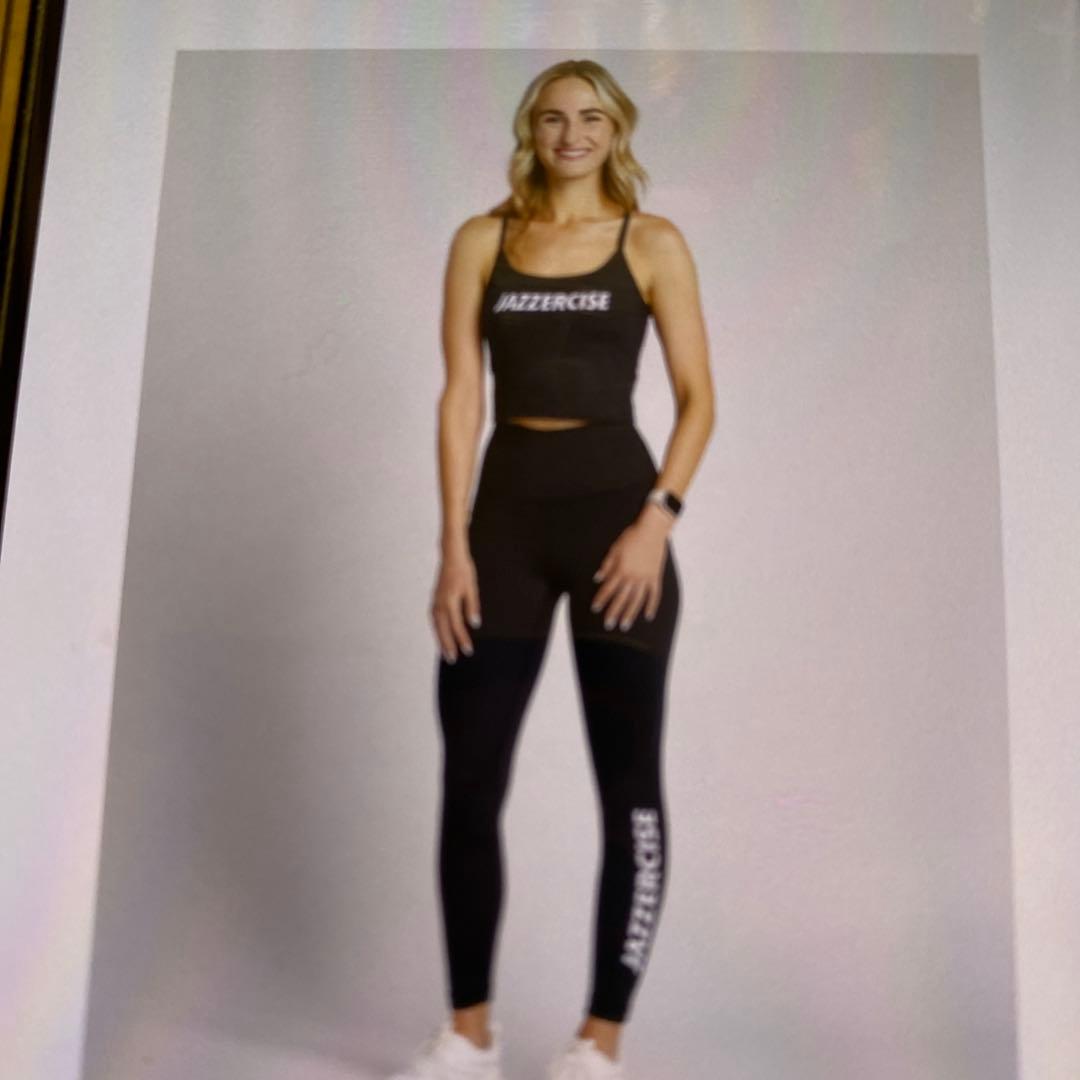 ジャザサイズ　レギンスSサイズ　新作　完売品　ブラック