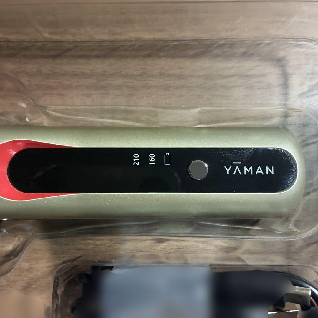 YAMAN ブラシヘアアイロン ゴールド