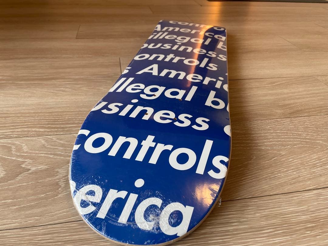 Supreme – Illegal Business Skateboard
