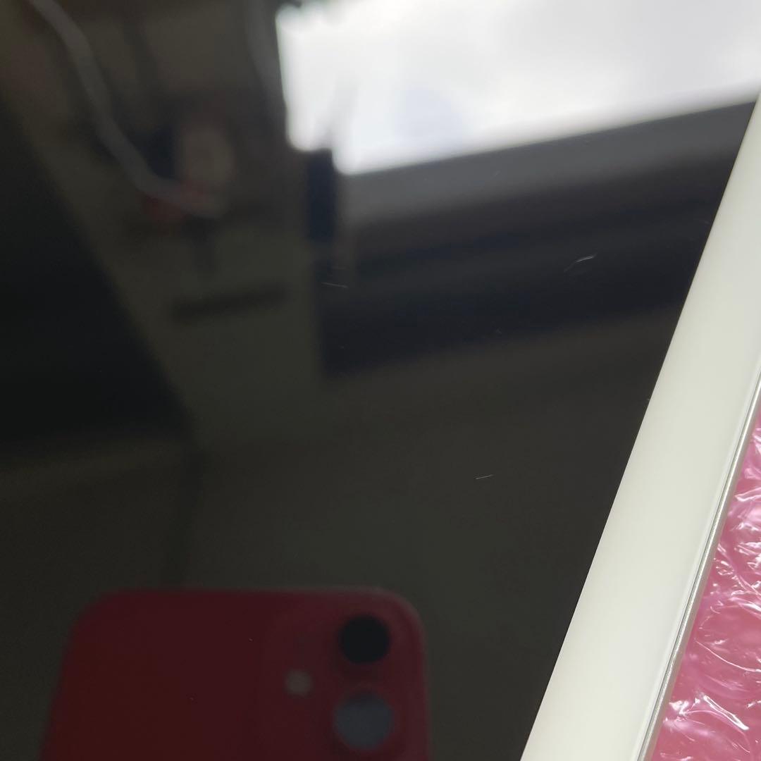 iPad 第6世代　A1893　Wi-Fiモデル　シルバー　32GB 美品　#4