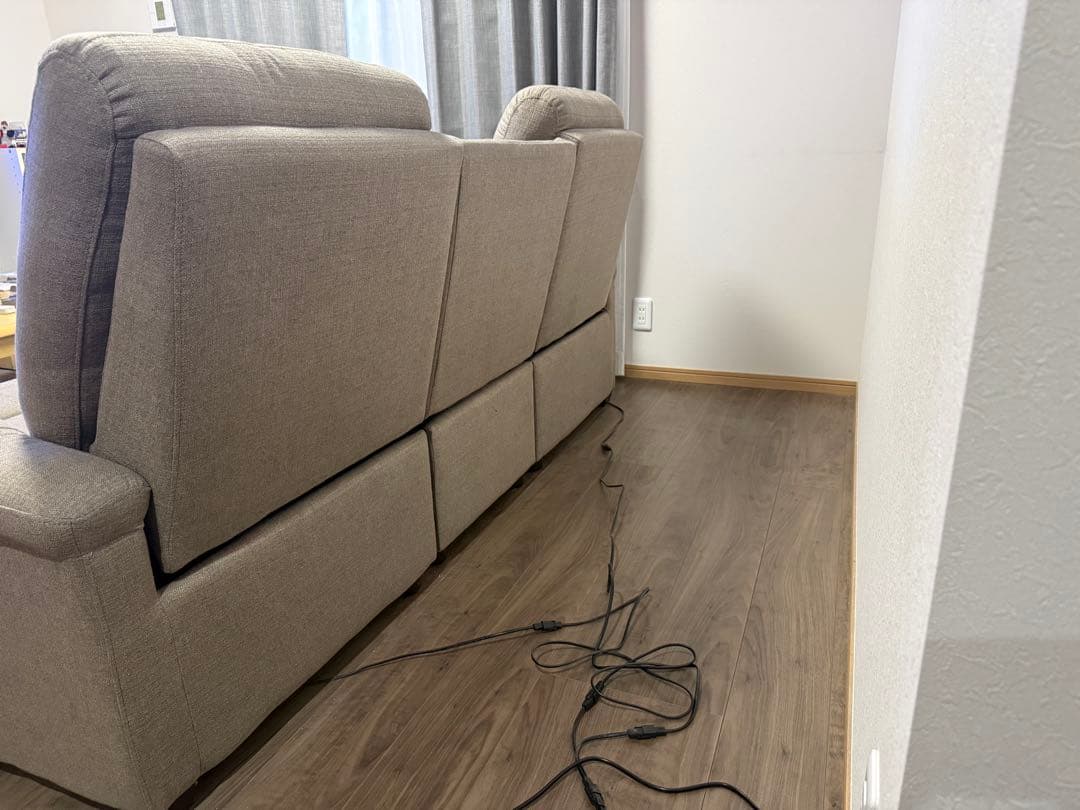 【からあげ】ニトリ Nビリーバー 電動リクライニングソファ 3人掛け