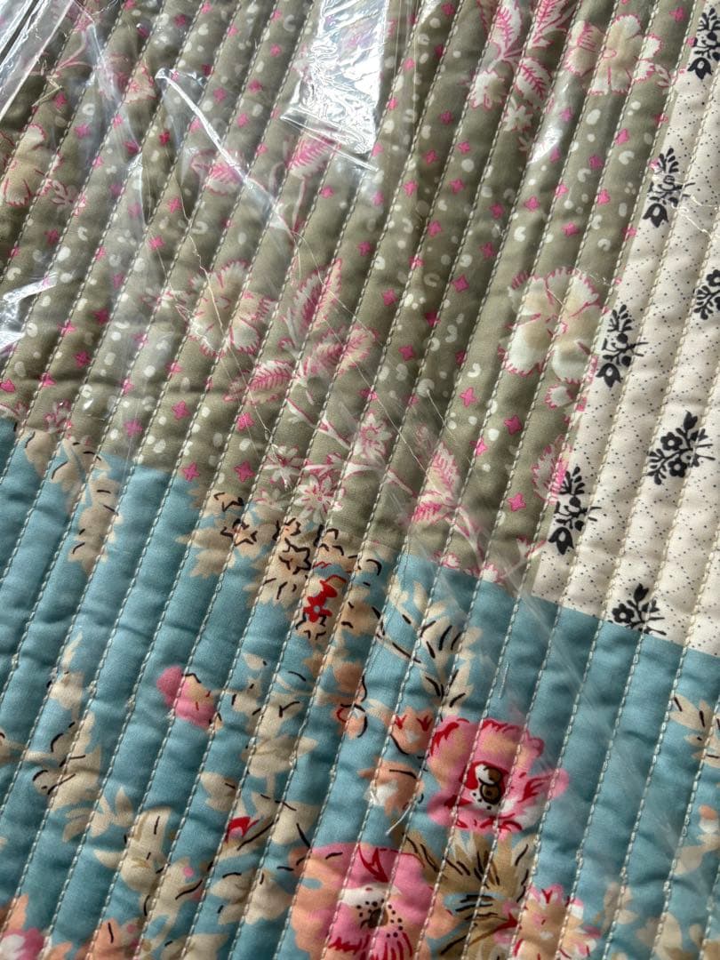 新品、キルティングマット、最終価格‼️未開封です‼️