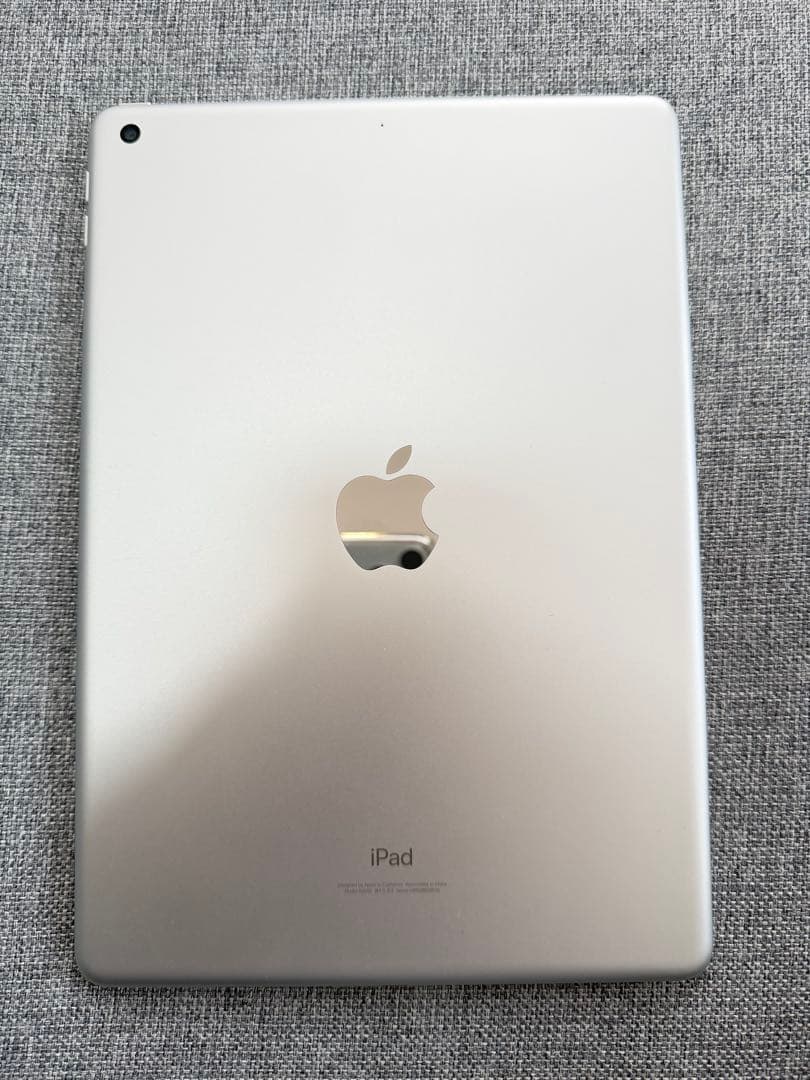 Apple iPad 第9世代 Wi‑Fiモデル 64GB シルバー本体