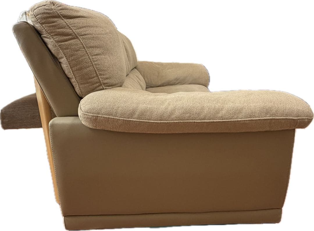 送料無料 ニトリ　2-3人掛けソファ　サイズ174cm　梱包・発送たのメル便