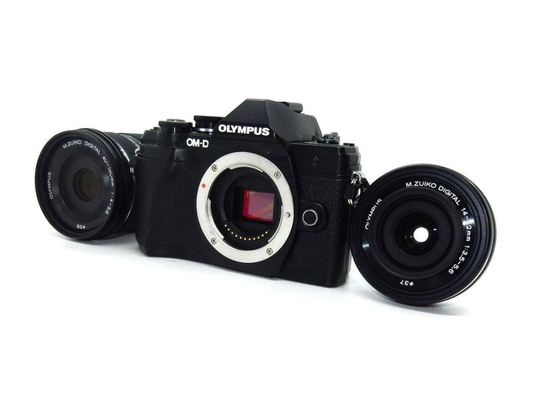 ★極上品★ OLYMPUS OM-D E-M10 Mark III ダブルズーム
