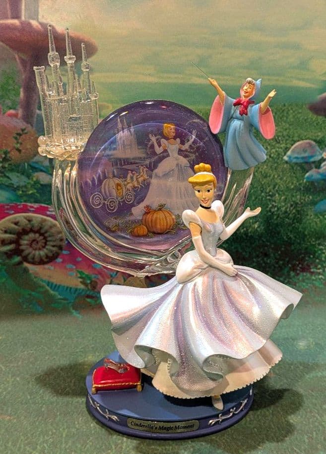 ディズニー スワーリング プリンセス　シンデレラズ・マジック・モーメント　レア
