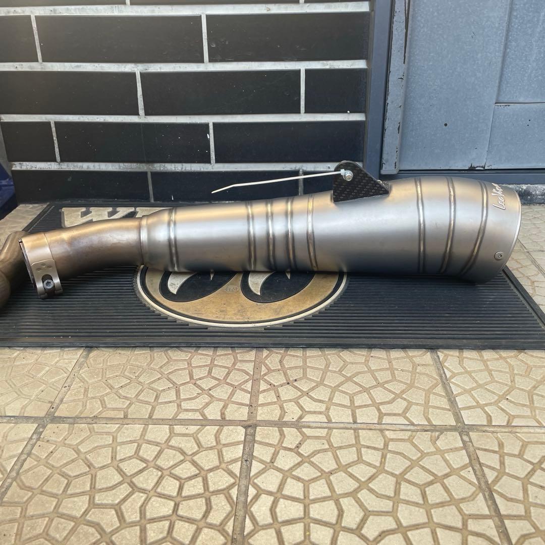 LeoVince YAMAHA FZ8 FAZER8 サイレンサーマフラー