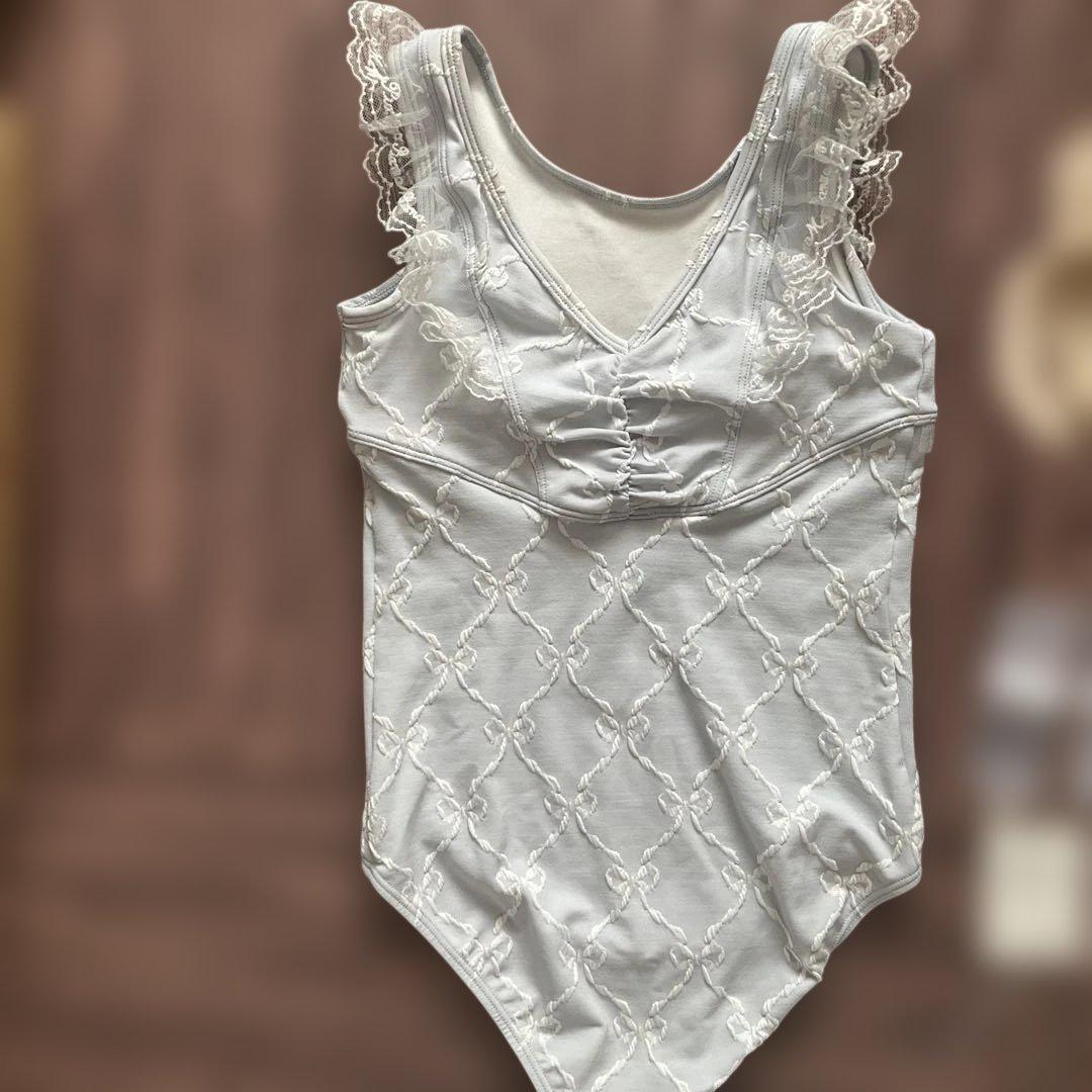 mezzo piano【バレエ】リボンジャガード柄　レオタード 140サイズ