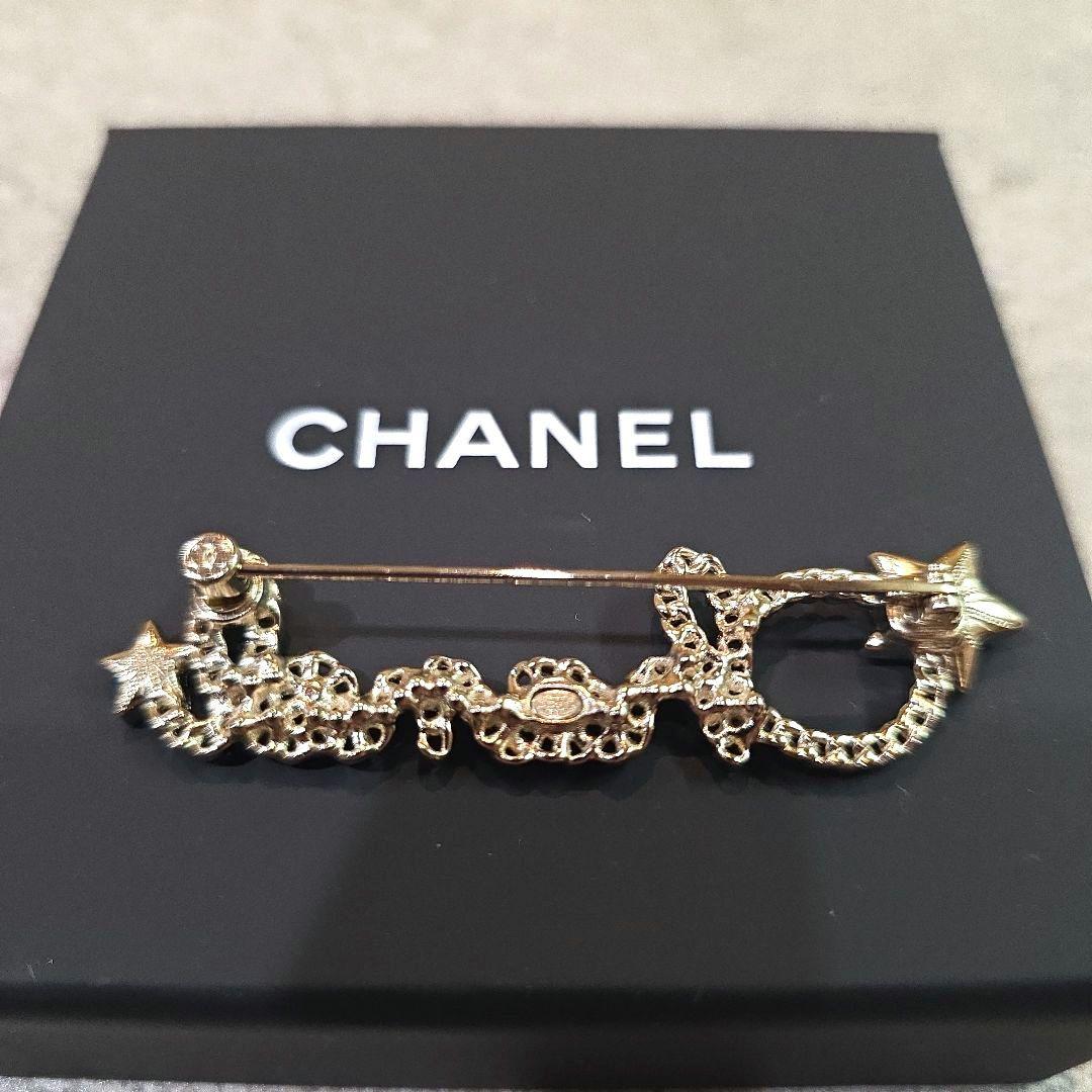 CHANEL ブローチ 新作✧*。