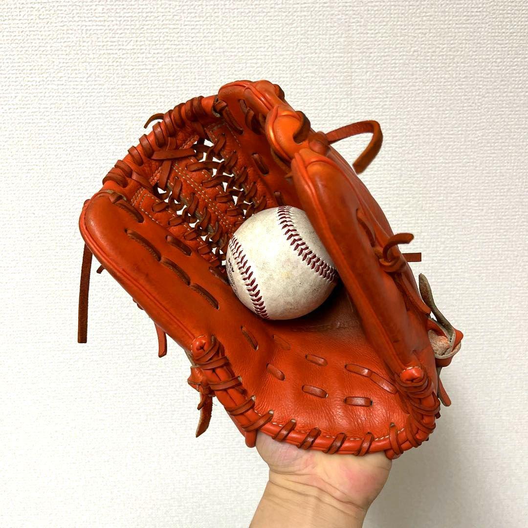 577 アンダーアーマー 型抜群 極美品 軟式 少年 内野手用グローブ