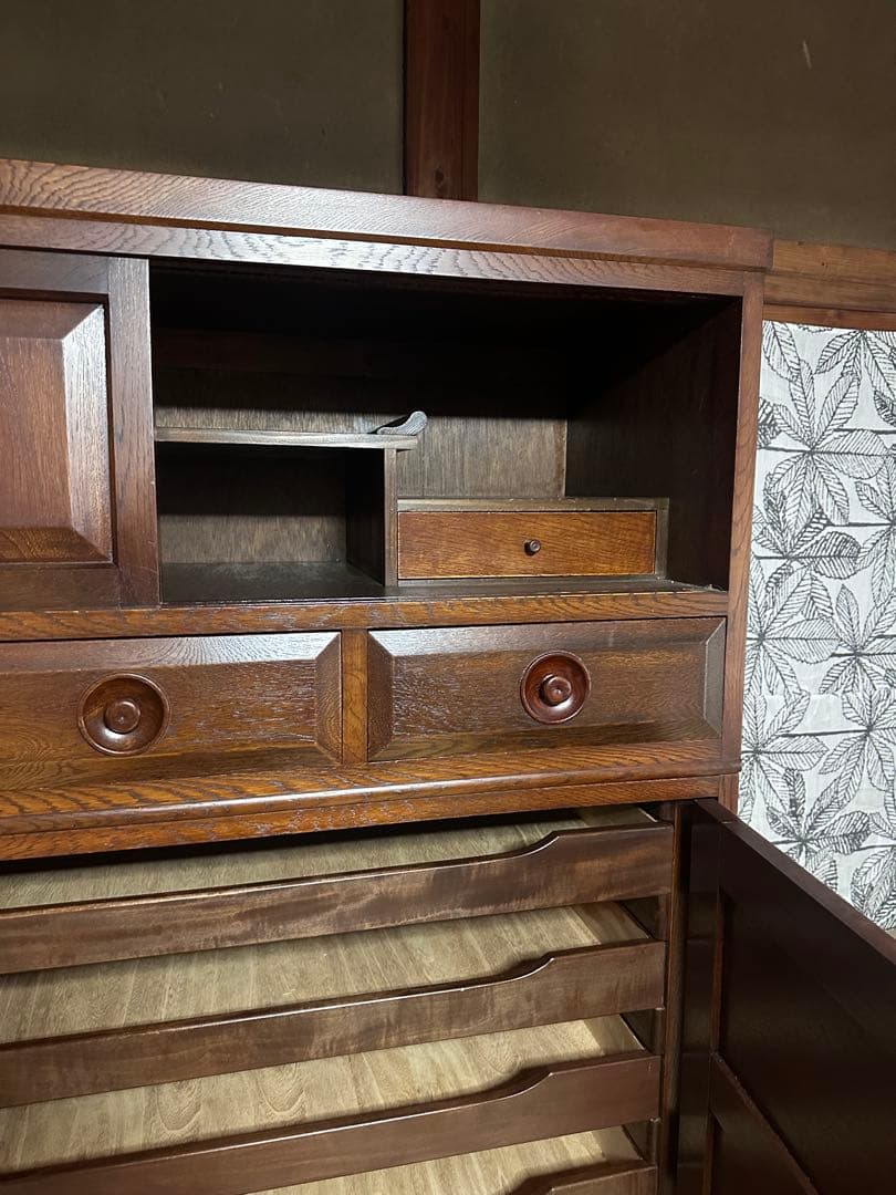 レトロな木製箪笥　家具　タンス　チェスト　小物入れ　洋服タンス　小引出　京町家