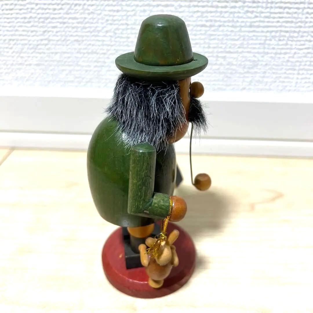 ドイツの伝統的な木工芸品　煙出し人形（スモーカー）