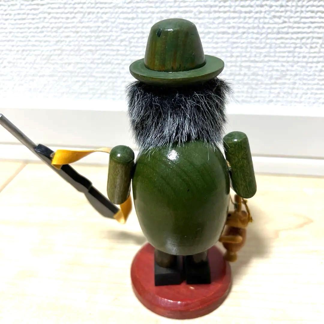 ドイツの伝統的な木工芸品　煙出し人形（スモーカー）