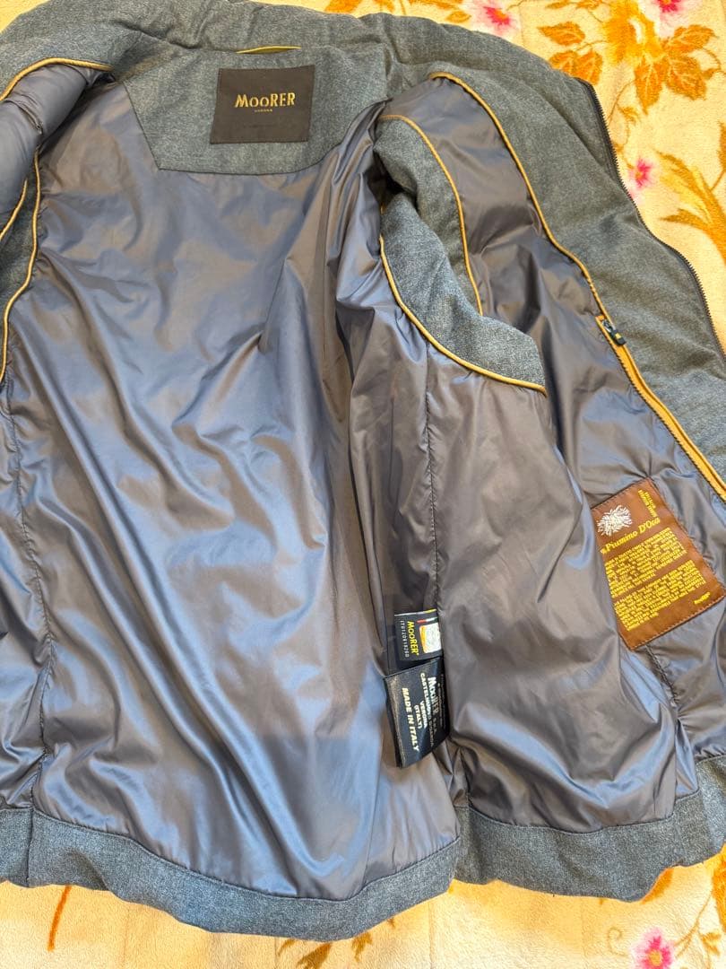 ムーレー　MOORER ダウンベスト