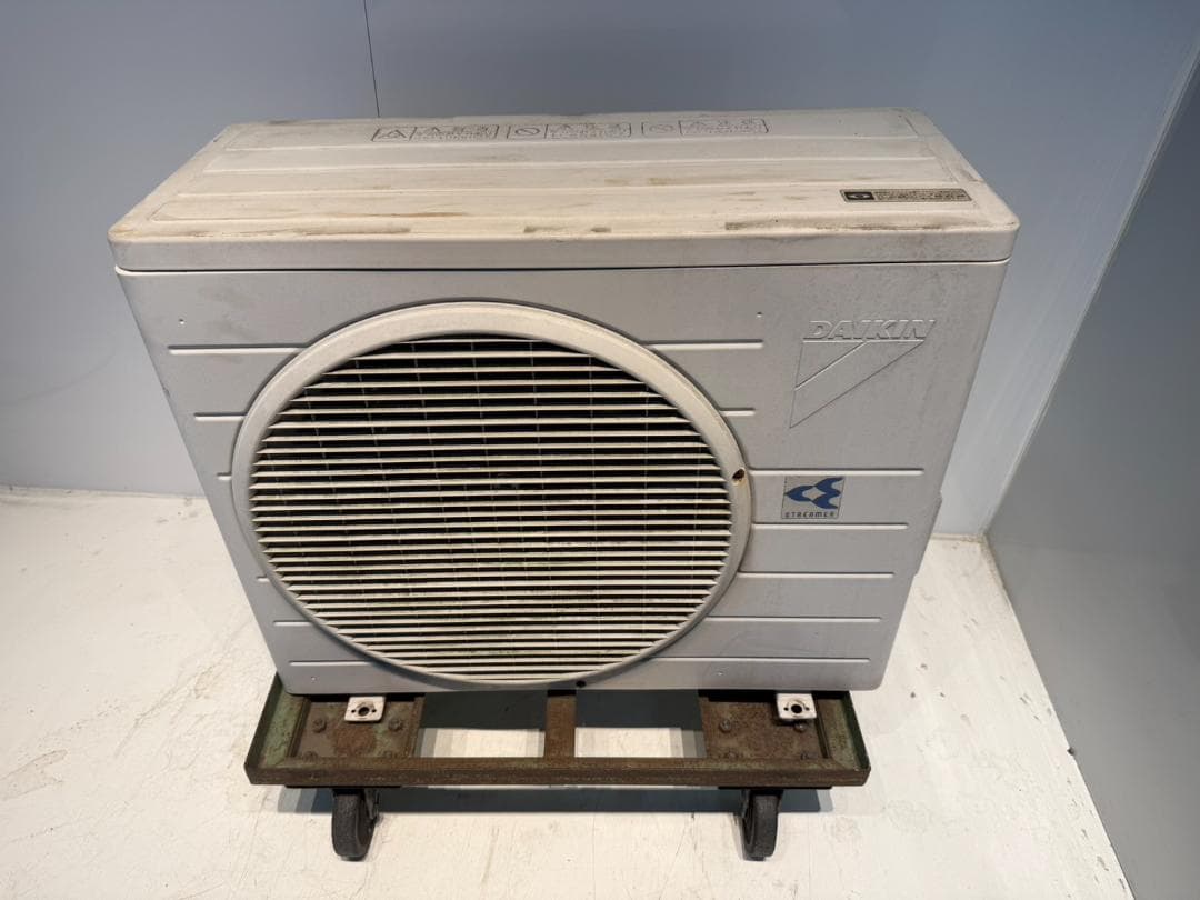 298　DAIKIN　2012年製エアコン　8～10畳用　整備済み