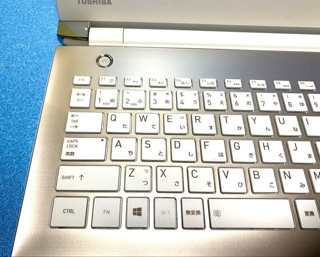 ◎東芝Dynabook・Corei7・メモリ8GB・SSD256・ノートパソコン