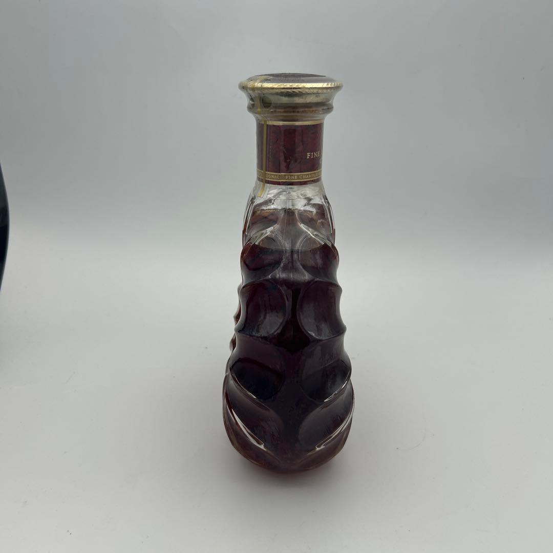 伝統と芳香を宿す：レミーマルタン XO スペシャル コニャック 700ml