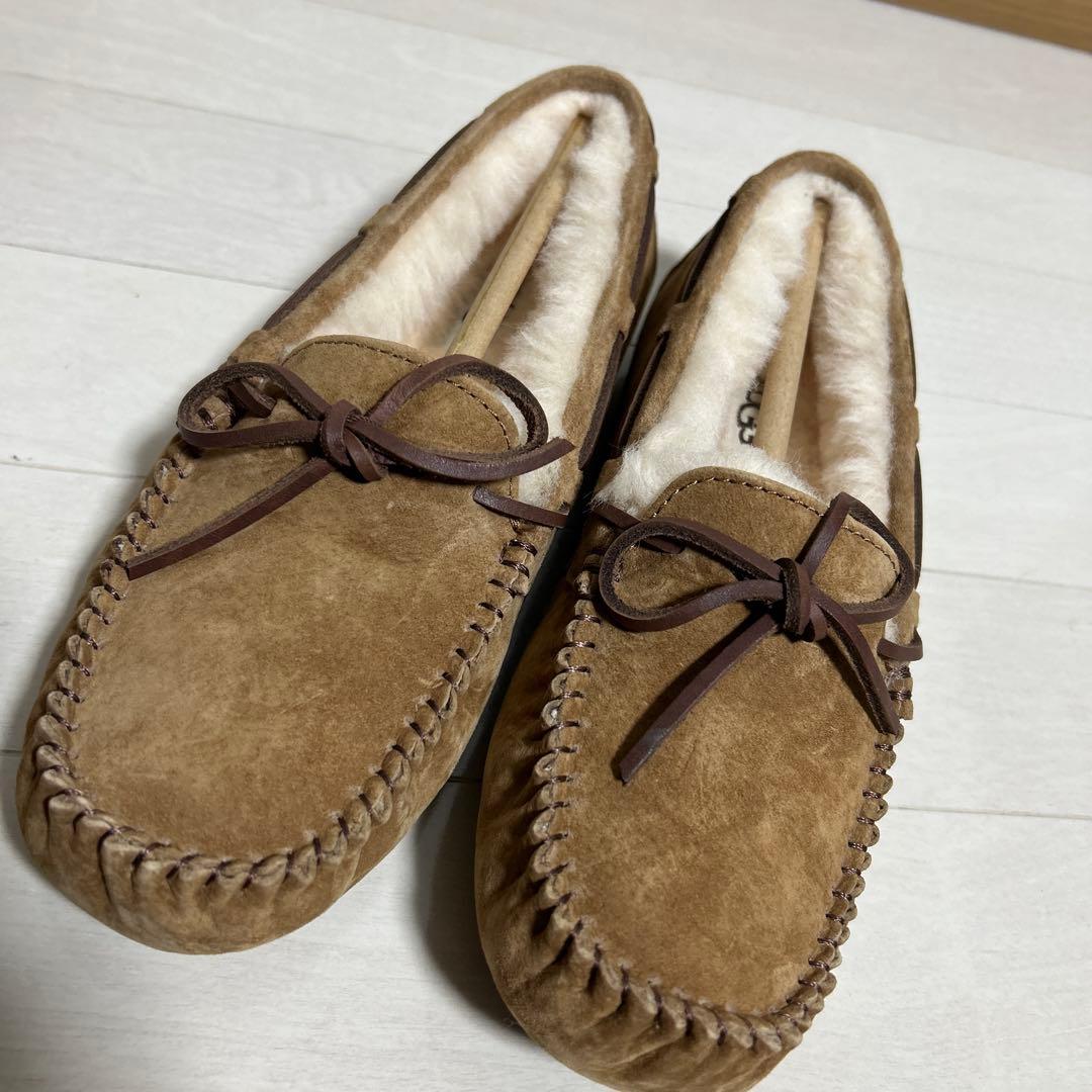 新品未使用！正規品UGG ダコタモカシン