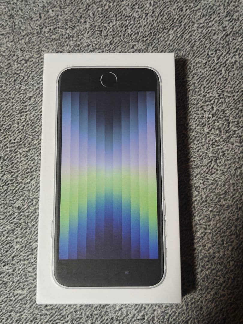 新品未使用 iPhone SE (第3世代) スターライト 256GB 海外版