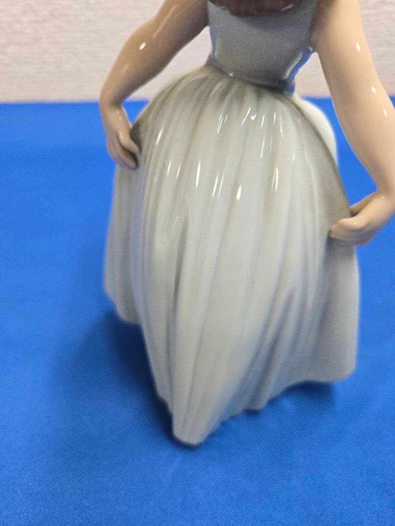 美品　リヤドロ 《可愛いロシータ》6275 フィギュリン　最終値下げ