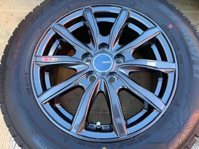 セレナ ノア ヴォクシー スタッドレスタイヤセット 195/65R15 バリ山！