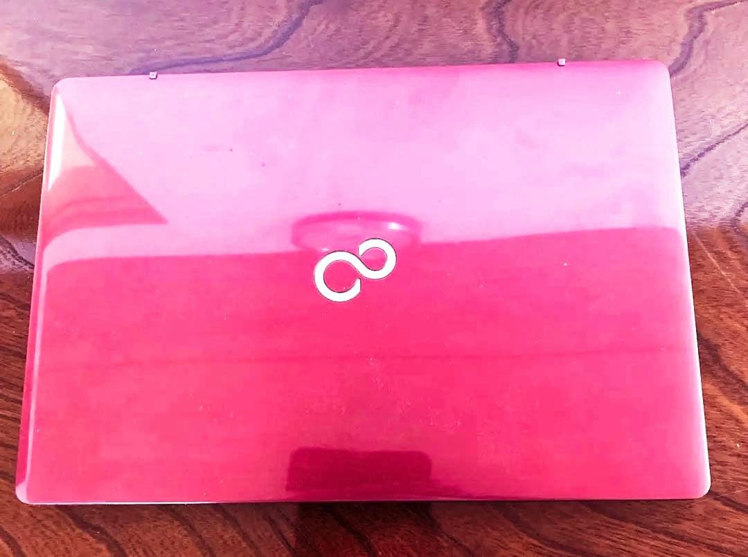 15.6型ノートPC LIFEBOOK/X FMVA45XR ルビーレッド