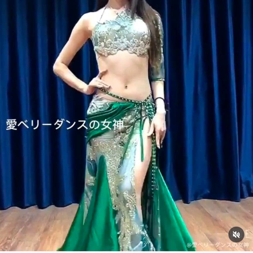 ベリーダンス セットアップ 緑