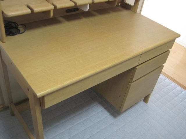 【送料込み】学習机　ヒカリサンデスク　パティナ 110 (used)