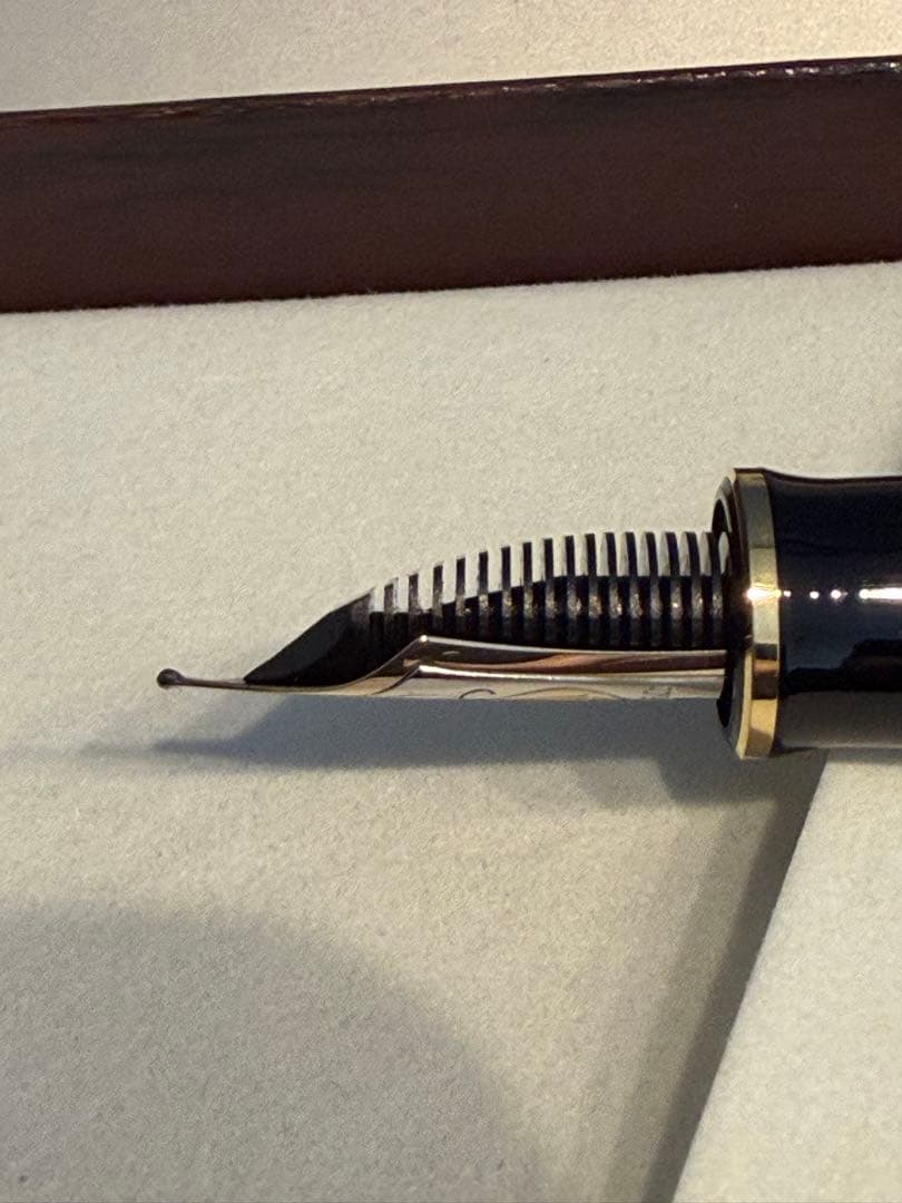 ほぼ未使用 ペリカン スーベレーン M800 緑縞 F 細字 万年筆