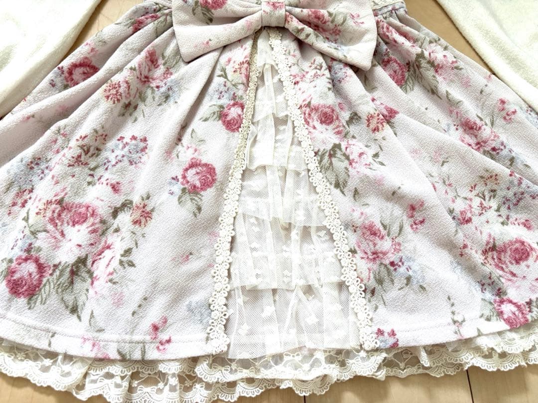 リズリサ　ビッグリボン付き　レース襟　薔薇　花柄　長袖ワンピ