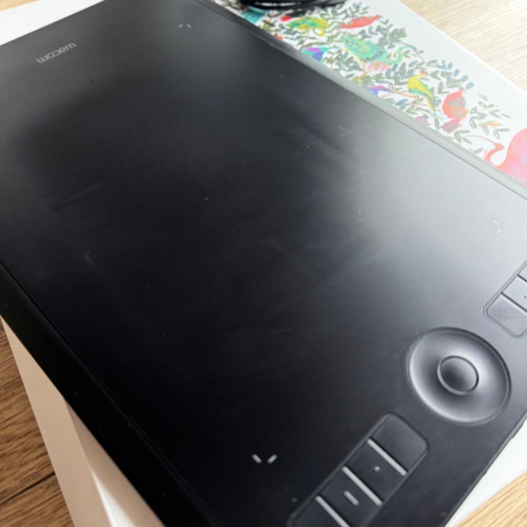 Wacom Intuos Pro ペンタブレット 本体 PTH-660/K0