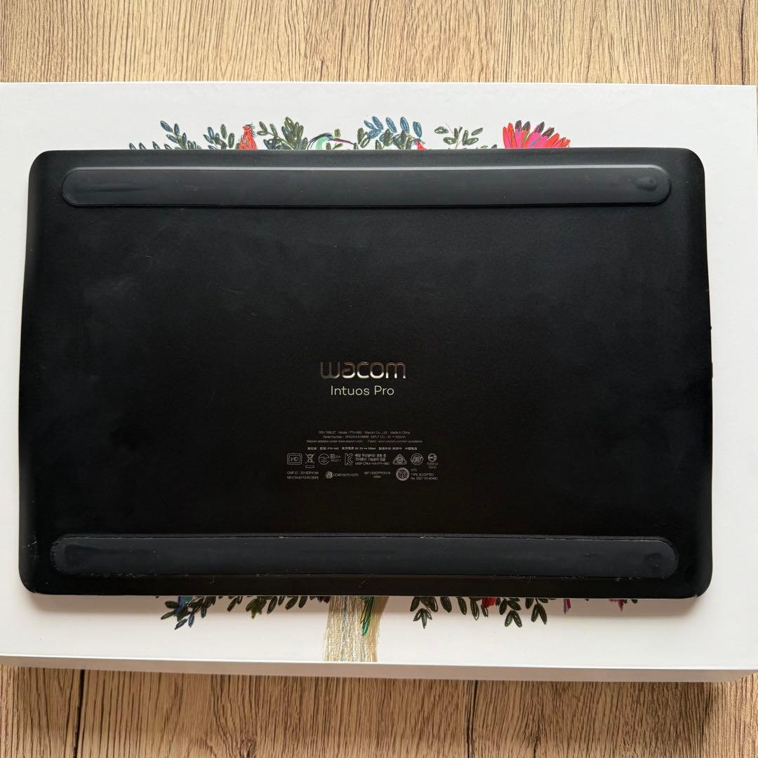 Wacom Intuos Pro ペンタブレット 本体 PTH-660/K0