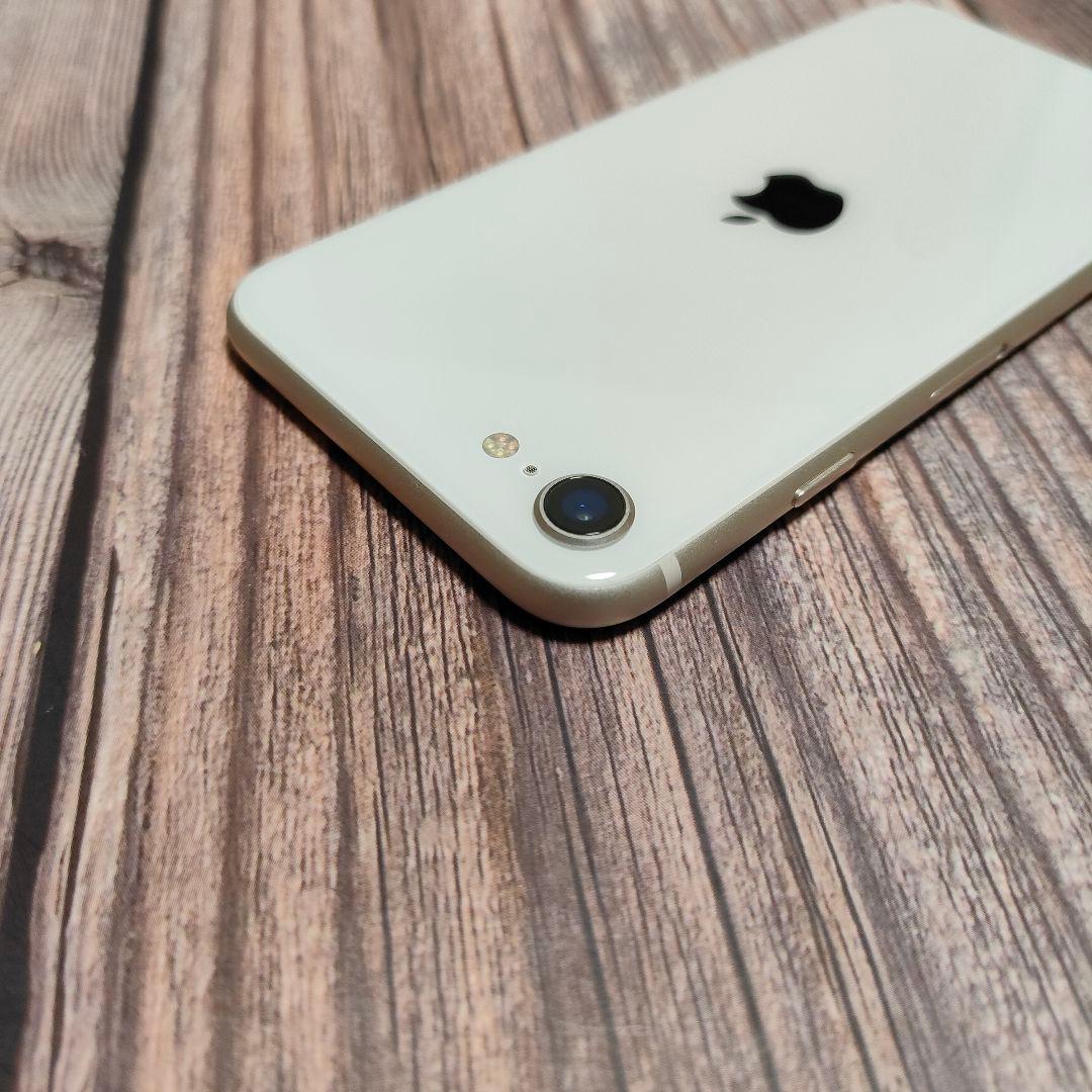 iPhone SE 第3世代 64GB バッテリー96% 美品