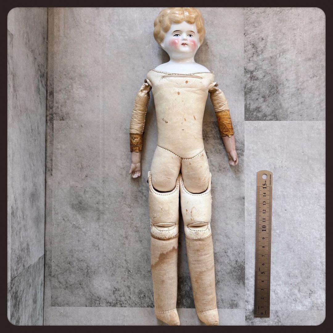 アンティーク ブロンド　チャイナヘッドドール　レザーボディ