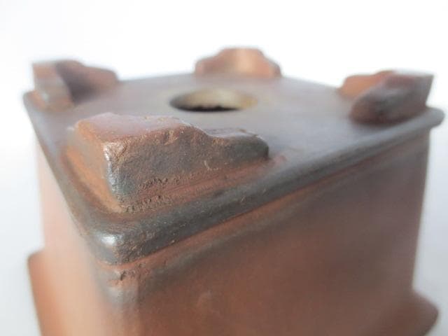 朱泥外縁下紐　花盆　朱泥花盆　中国古鉢　高さ11㎝　　R7/12/18-1