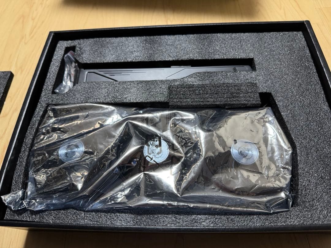 グラフィックボード・グラボ・ビデオカード MSI GeForce RTX3080 GAMING X TRIO 10G