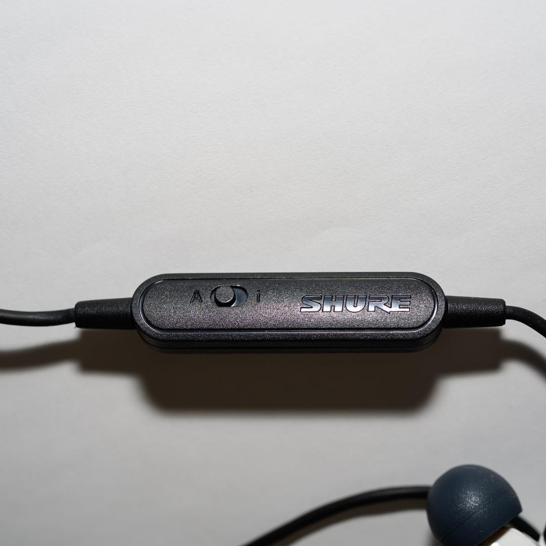 【美品】SHURE AONIC 215 SE215 ホワイト