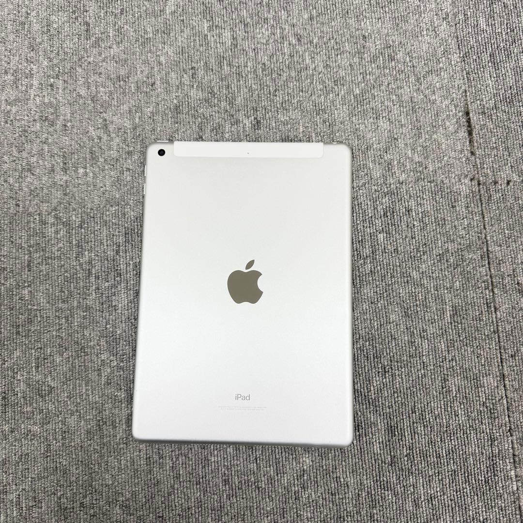 iPad 第一6世代 32GB Wi-Fi + Cellular シルバー