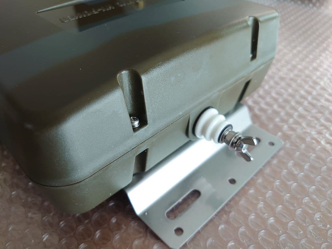 屋外型アンテナチューナー HT-200ATF と HTC-200ATF