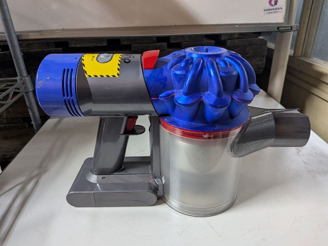 Dyson SV11 Fluffy ダイソン 掃除機 本体＋純正充電器 動作品