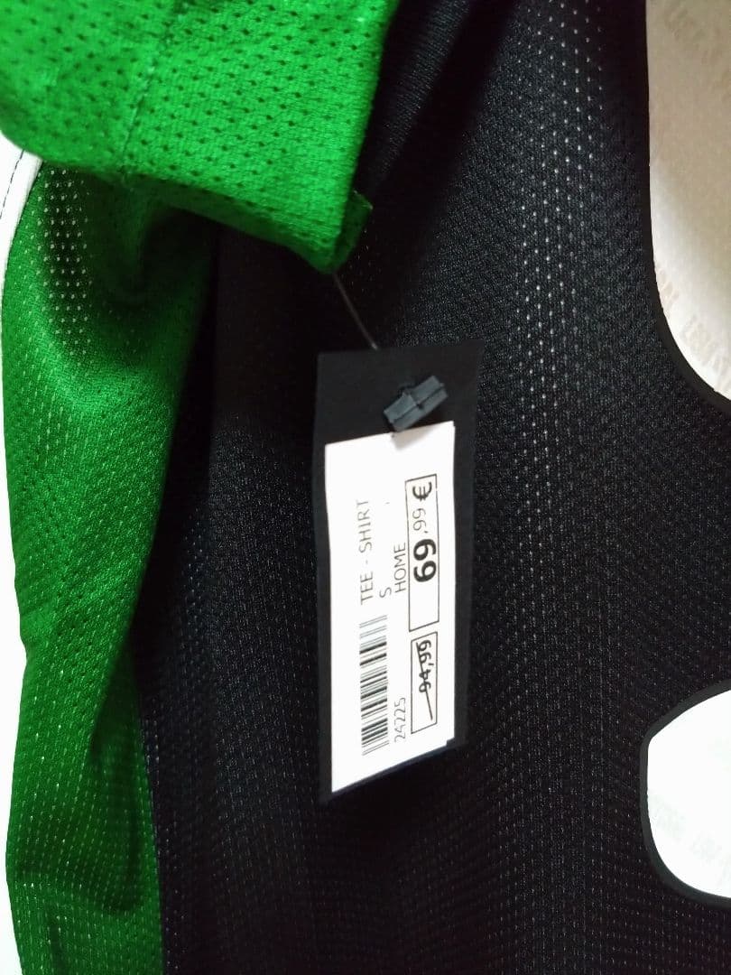 スポルティング　 新品タグ付きユニフォーム　ヨケレシュ