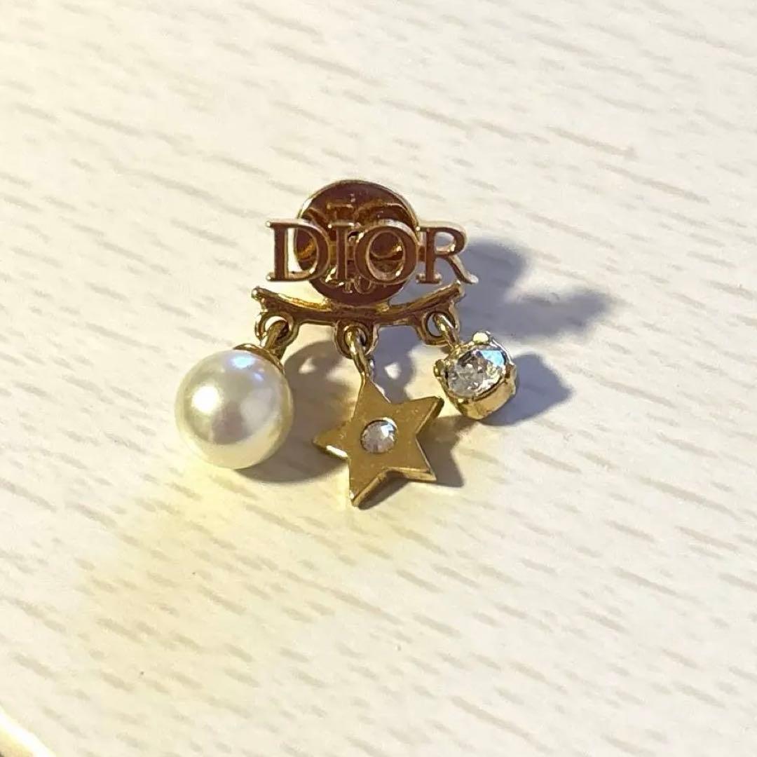 Dior ピアス レボリューション 片方 片耳 パール スター ロゴ ビジュー
