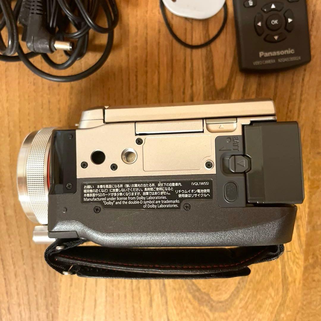 パナソニック★ デジタルハイビジョンビデオカメラ/HDC-HS300