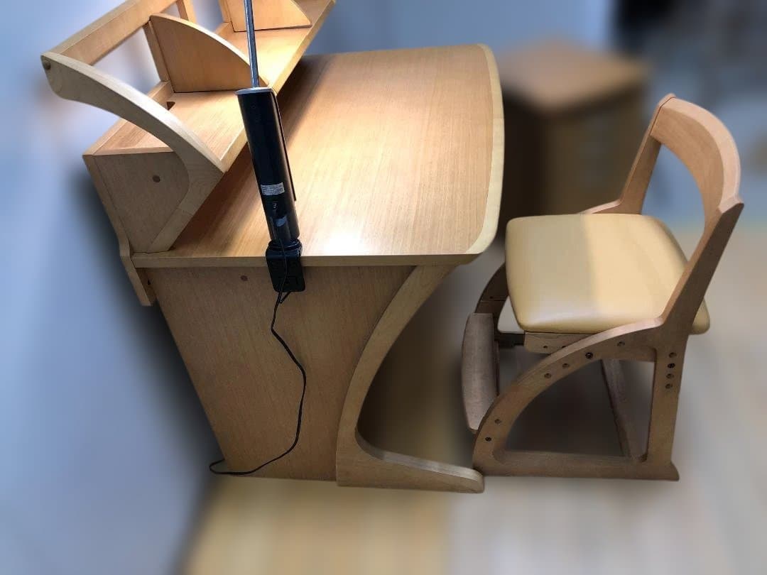 ①デスク　料無料 カリモク 学習机4点セット ナチュラル 勉強机　88321